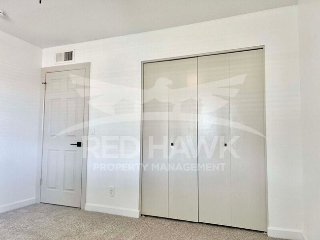 Building Photo - 2466 E Huber St