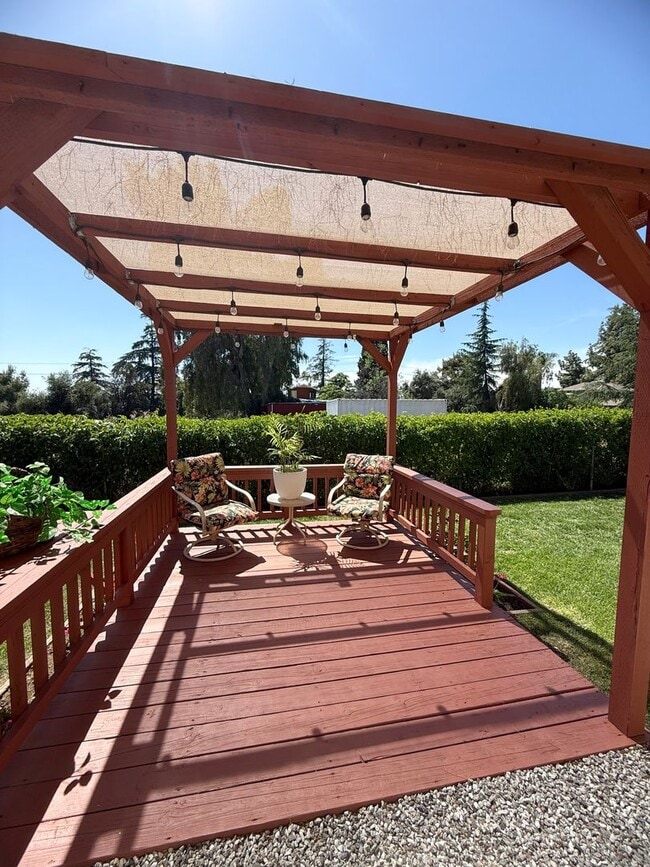 Building Photo - 35371 Schad Ln