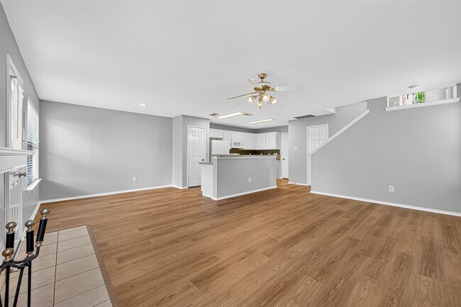 Building Photo - 30 Verbena Bend Pl