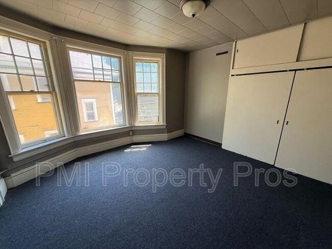 Building Photo - 3601 W Highland Blvd