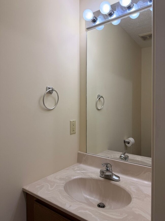 Building Photo - 3401 Legacy Run