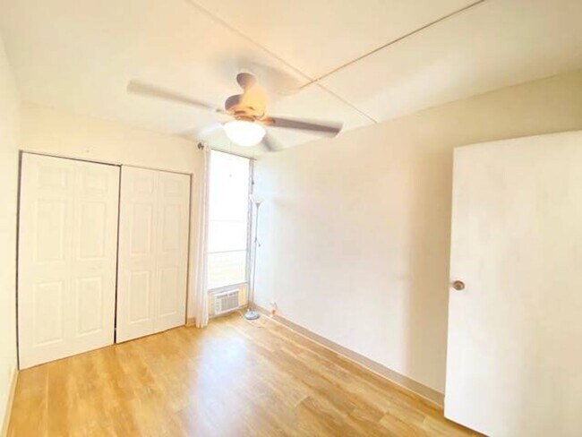 Building Photo - 2br/1ba/1pkg Apartment in Hokuahi Apartmen...