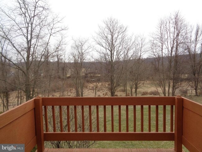 Building Photo - 90 English Run Cir