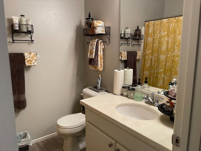 Building Photo - Lovely Three Bedroom Home in Chula Vista!