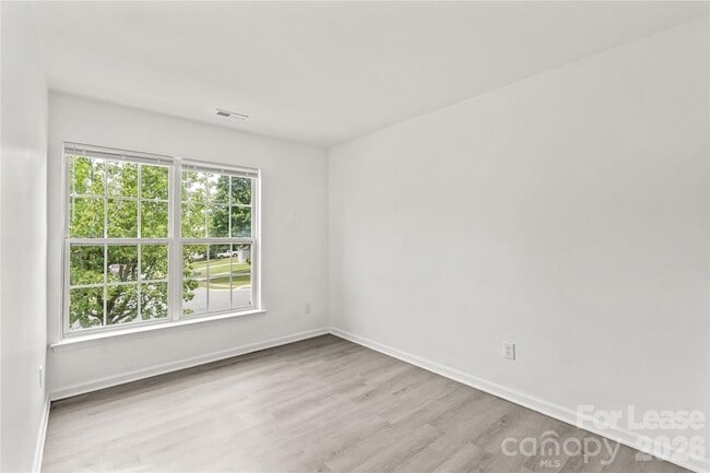 Building Photo - 2724 Mulberry Pond Dr