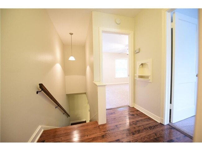 Building Photo - 6357 Oriole Dr