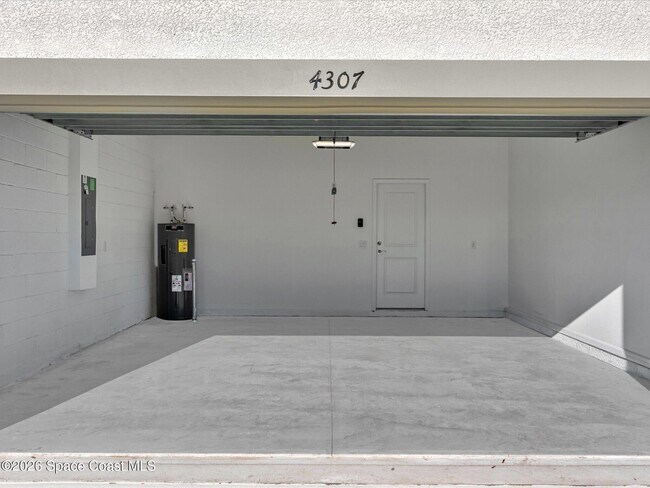 Building Photo - 4307 Jetty Ln