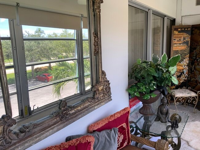 Building Photo - 77 Mansfield B