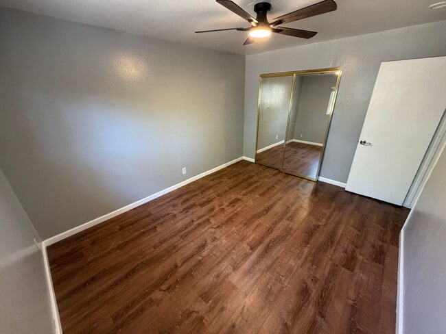 Building Photo - 4497 Hamilton Ave