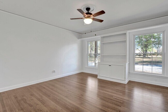 Building Photo - 4679 Walnut Grove Rd