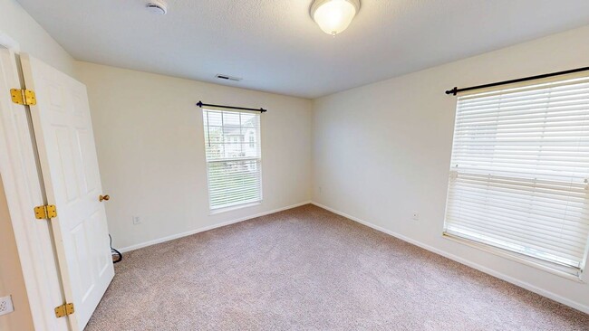 Building Photo - 5003 Ivyvine Blvd