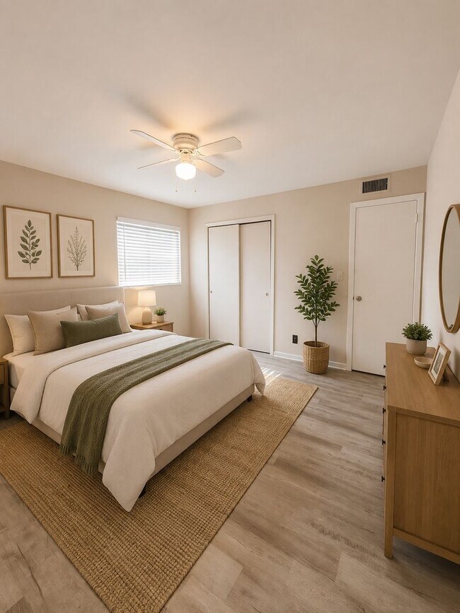 Building Photo - Move-In Special! Beautiful 2BR/1BA Apartment – Up to $1,000 Off