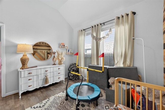 Building Photo - 4821 La Piedra Ln