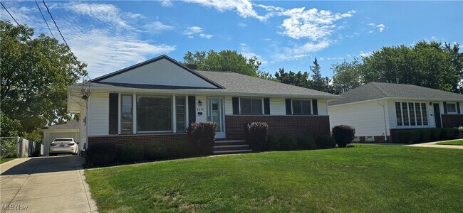 Building Photo - 3691 Higley Rd