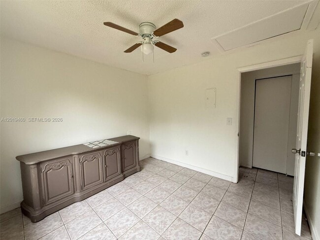 Building Photo - 1604 Cypress Dr