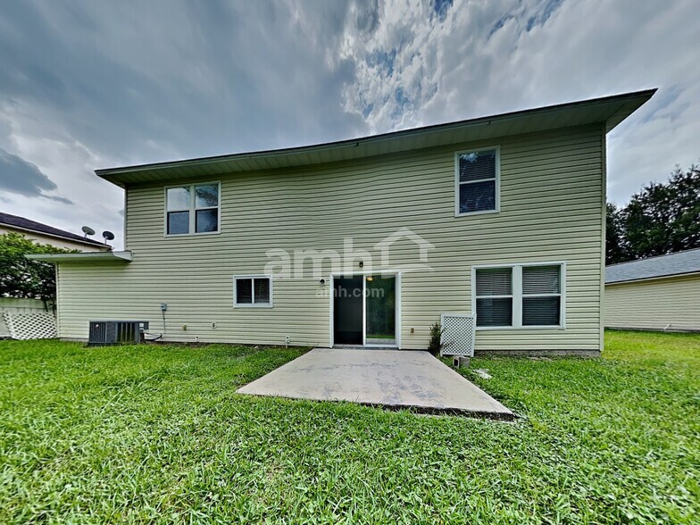 Building Photo - 9645 Morgan Creek Dr