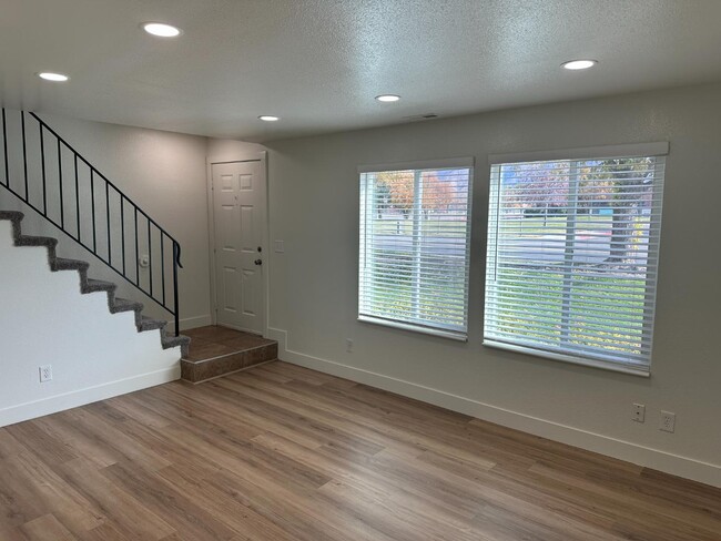 Building Photo - 7486 S 1000 E