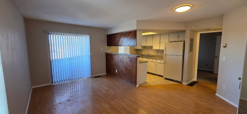 Building Photo - 17000 E Ford Dr