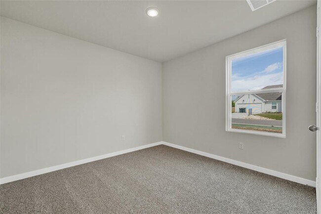 Building Photo - 160 Davis Mountain Dr