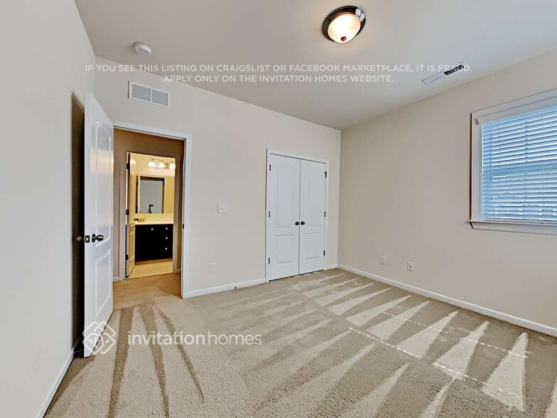 Building Photo - 10672 Sky Chase Ave NW