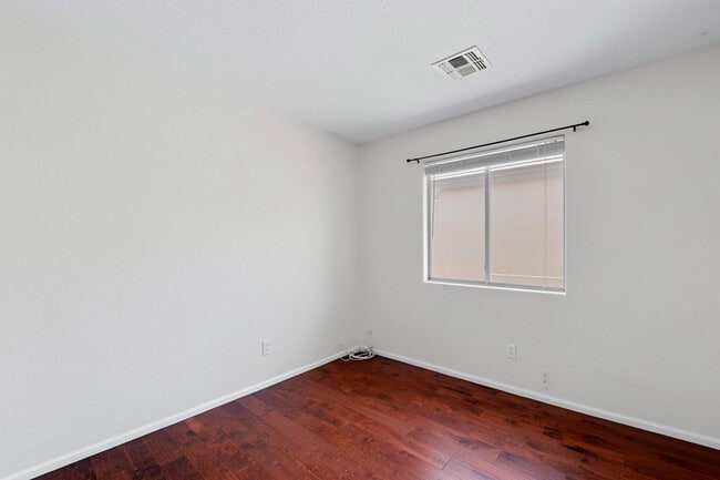 Building Photo - Live in Rancho El Dorado | Spacious 3 Bed Near Golf & Parks