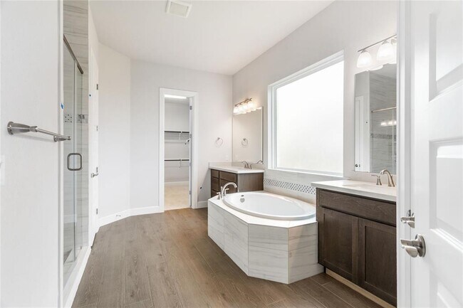 Building Photo - 206 Abbeyville Walk