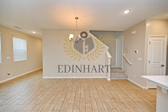 Building Photo - 231 Nabors Dr S