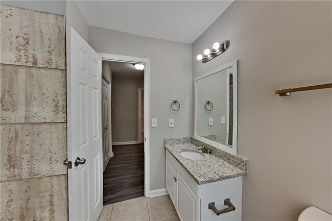 Building Photo - 603 Brolley Ct