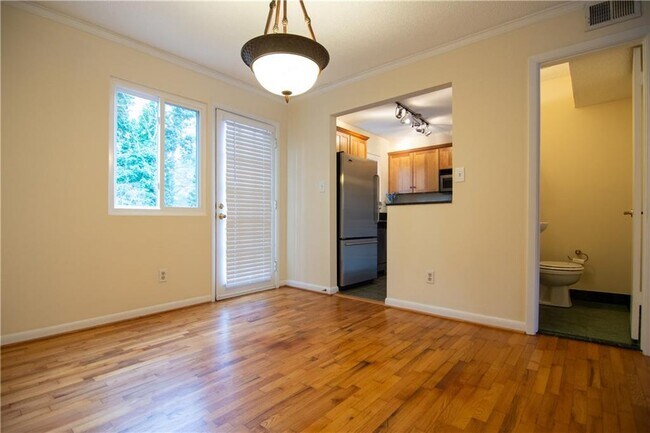 Building Photo - 1612 Briarcliff Rd NE