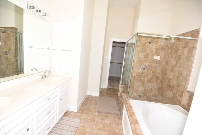 Primary Photo - 11607 Main Pine Dr