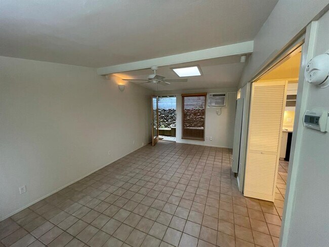 Building Photo - 1714 Summit View Pl