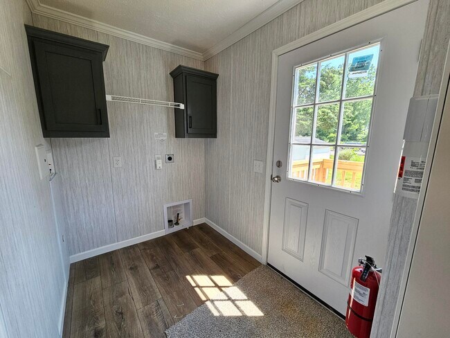 Building Photo - 267 Spruce
