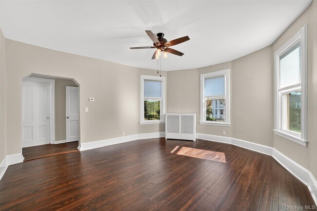 Building Photo - 81 Woodland Ave