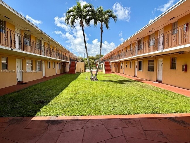 Building Photo - 3800 SW 102nd Ave