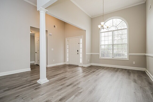 Building Photo - 217 Whitney Ln