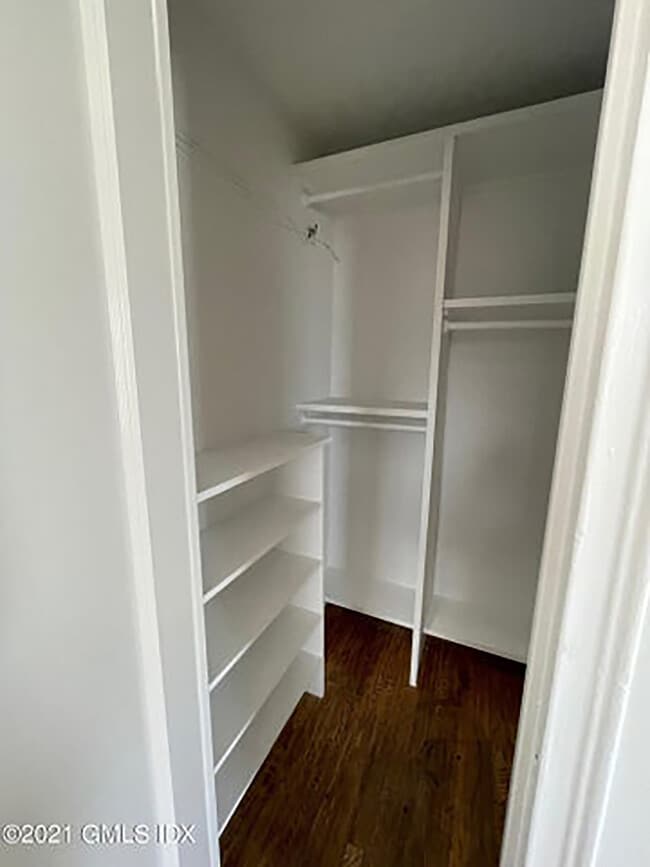 Building Photo - 271 Greenwich Ave