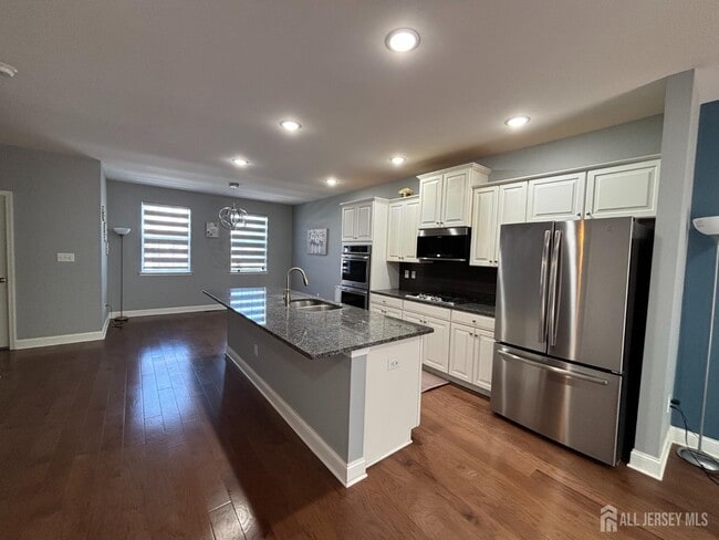 Building Photo - 1302 Hights Farm Rd N
