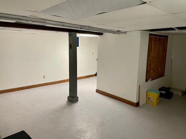 Building Photo - 3758 E Allerton Ave