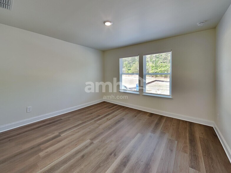 Building Photo - 3307 Emzy Dr