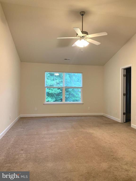 Building Photo - 6909 Lunette Ct