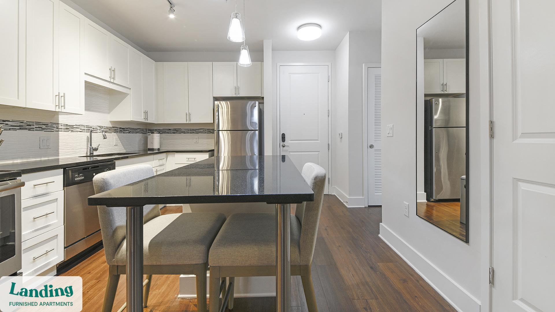 Building Photo - 480 N Orange Ave