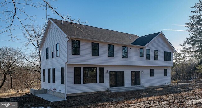 Building Photo - 2627 County Line Rd