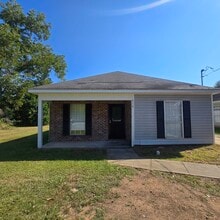 Building Photo - 514 Schwarz St