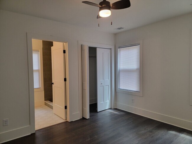Building Photo - Live Stylishly in History — Professionally...