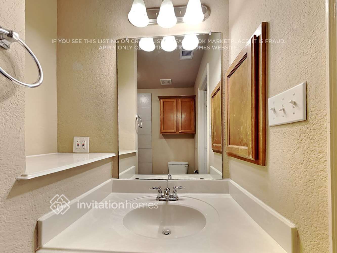 Building Photo - 1637 Salado Tr