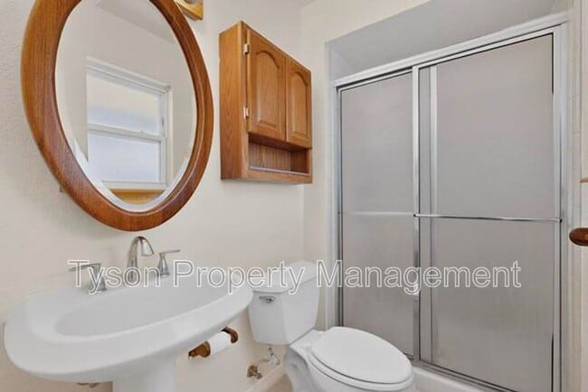 Building Photo - 12241 Woodland Ave NE