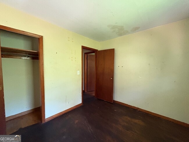 Building Photo - 6826 Mayo Dr