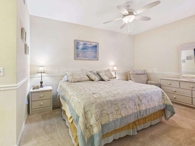 Building Photo - 20611 Country Creek Dr