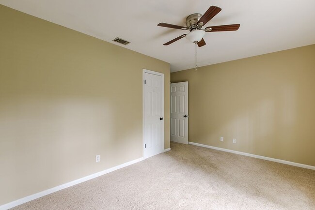 Building Photo - 213 Cherokee Trail