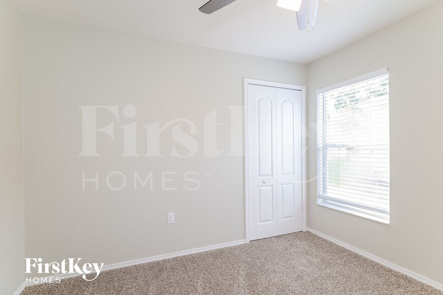 Building Photo - 850 Terranova Rd